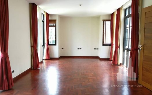 Modern House with Private Pool Sukhumvit 24, Phrom Phong