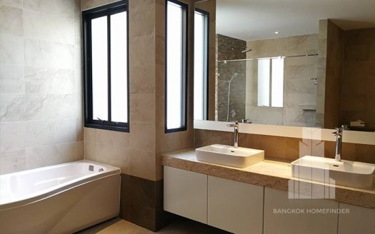 Modern House with Private Pool Sukhumvit 24, Phrom Phong