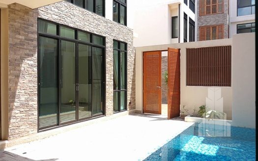 Modern House with Private Pool Sukhumvit 24, Phrom Phong