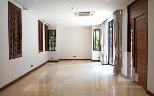 Modern House with Private Pool Sukhumvit 24, Phrom Phong